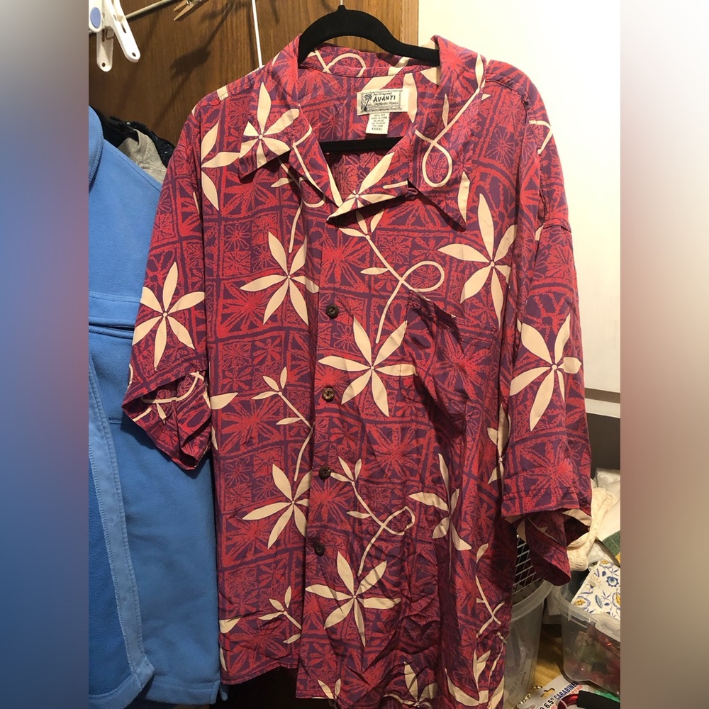Avanti Hawaiian Silk Shirt- 735 $65 or $60 w/offer